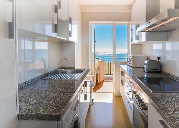 Over The Sea Amazing Views Beachfront פואנגירולה