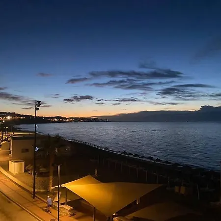 Over The Sea Amazing Views Beachfront *