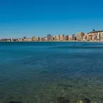 شقة Over The Sea Amazing Views Beachfront فوينخيرولا